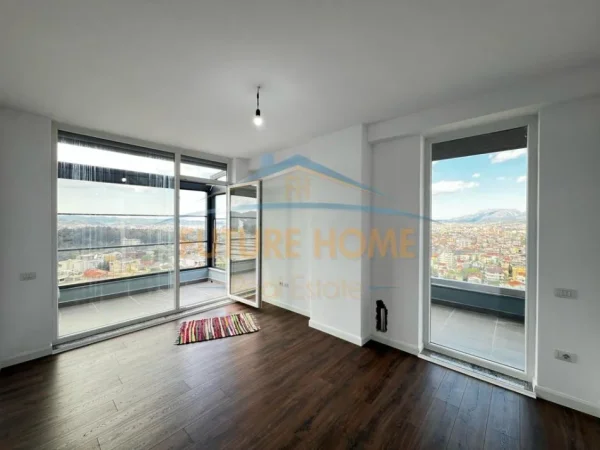 Tirane, shitet apartament Kati 5, 137 m² 250.000 € (Sauk , prane restorant Xibraku)