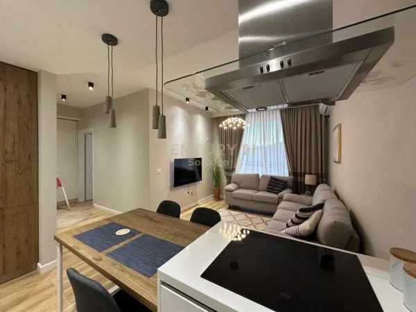 Tirane, shitet apartament 1+1 Kati 8, 65 m² 108.000 € (ASTIR)