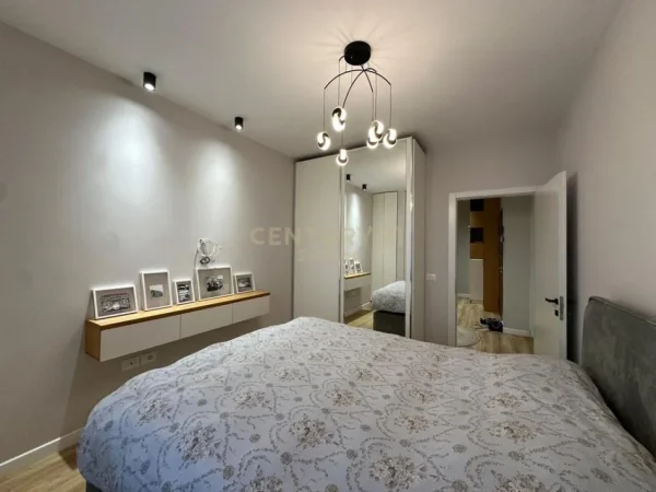 Tirane, shitet apartament 1+1 Kati 8, 65 m² 108.000 € (ASTIR)