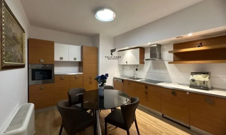 Tirane, jepet me qera apartament 1+1 Kati 10, 83 m² 950 € (RRUGA E KOSOVAREVE)
