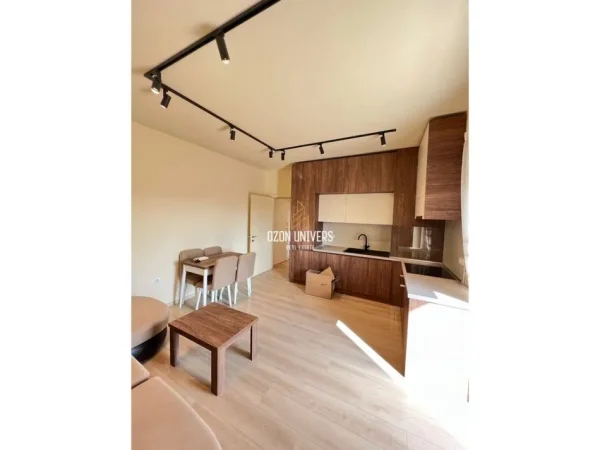 Tirane, jepet me qera apartament 1+1+Ballkon Kati 6, 60 m² 750 € (Ministria e Drejtësisë, Bulevardi Zogu i Parë Tirana, Albania)