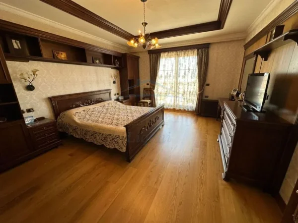 Tirane, shitet apartament+verande | Penthouse Kati 6, 241 m² 570.000 € 