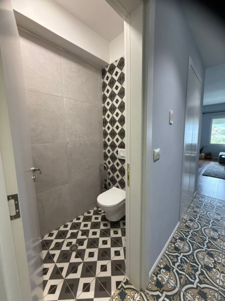 Tirane, jepet me qera apartament duplex 2+1+Ballkon Kati 1, 110 m² 1.100 € (Rezidenca&quot;Kodra e Diellit&quot;2)