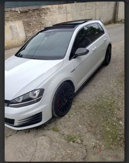 Tirane, shes makine Golf 7 GTD Nafte, e bardhë automatik Kondicioner 170 km 13.500 €