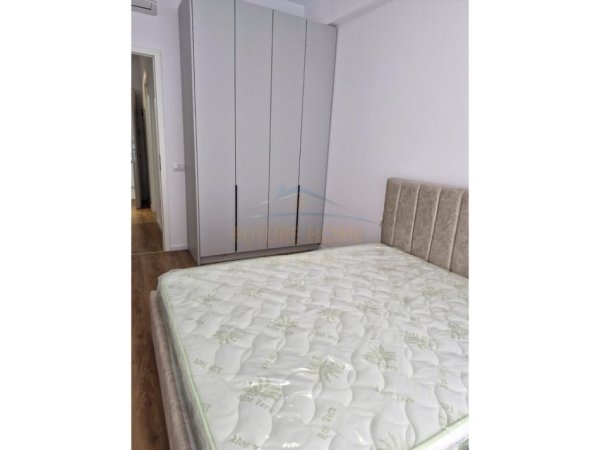 Tirane, jepet me qera apartament 1+1 Kati 3, 57 m² 450 € 