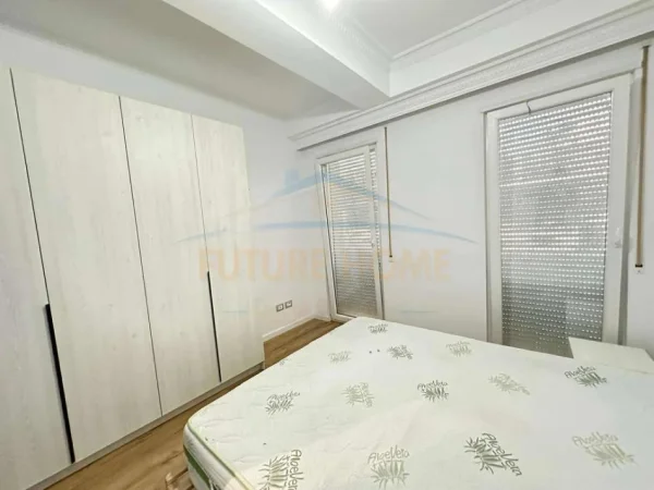 Tirane, shes apartament 2+1+Ballkon Kati 2, 89 m² 190.000 € (BRRYLI)