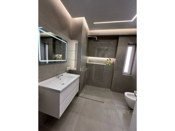 Durres, shitet apartament 2+1+Aneks+Ballkon Kati 3, 100 m² 220.000 € (Vila e Zogut , Durres)