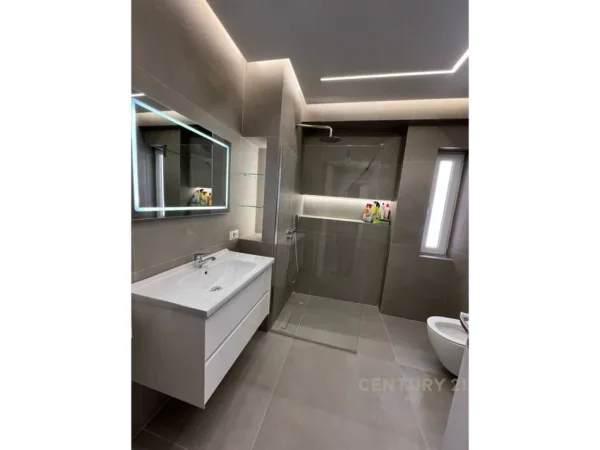 Durres, shitet apartament 2+1+Aneks+Ballkon Kati 3, 100 m² 220.000 € (Vila e Zogut , Durres)