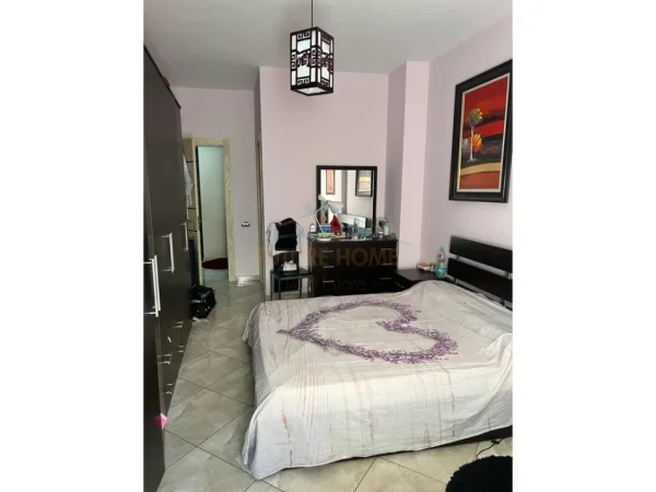 Tirane, shitet apartament 2+1+Ballkon Kati 2, 110 m² 165.000 € (Xhamllik)