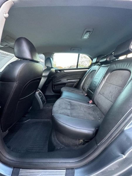 Tirane, shes makine SKODA SUPERB Nafte, gri e erret automatik Klima 4.600 €