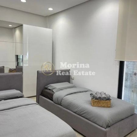 Tirane, jepet me qera apartament 2+1+Ballkon Kati 2, 120 m² 500 € (Panorama, Residence Villa, Linze)