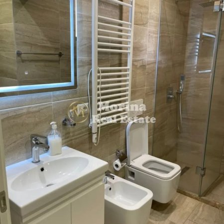 Tirane, jepet me qera apartament 2+1+Ballkon Kati 2, 120 m² 800 € (Panorama, Residence Villa, Linze)
