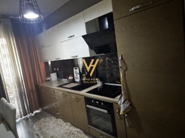 Tirane, jepet me qera apartament 1+1 Kati 4, 60 m² 400 € (PALLATET CABEJ)