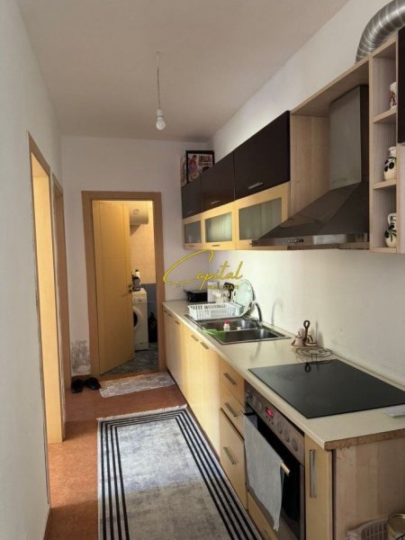 Tirane, jepet me qera apartament 2+1 Kati 4, 102 m² 420 € (FRESKU)