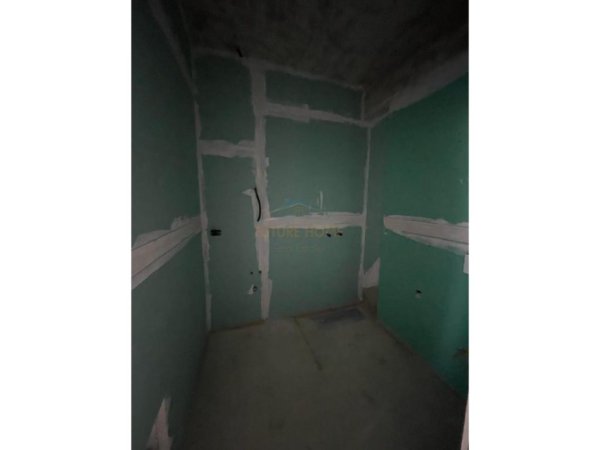 Tirane, shitet garsonier Kati 11, 42 m² 125.000 € 