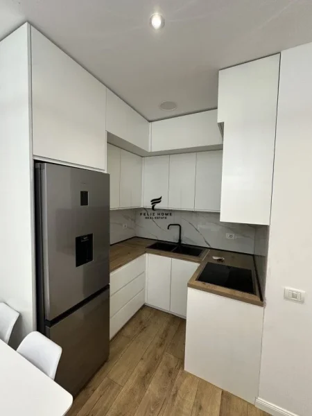 Tirane, shitet apartament 1+1 Kati 5, 72 m² 145.000 € (KODRA E DIELLIT)