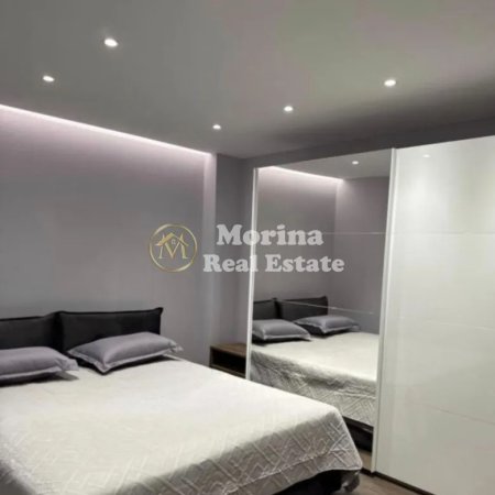 Tirane, jepet me qera apartament 1+1+Ballkon Kati 1, 60 m² 800 € (Bulevardi Zogu I,)