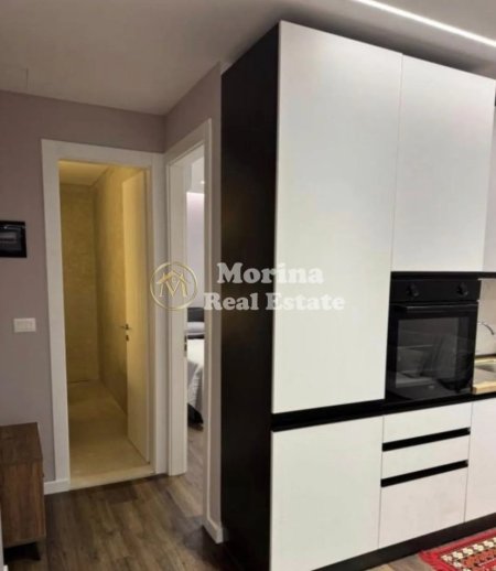 Tirane, jepet me qera apartament 1+1+Ballkon Kati 1, 60 m² 800 € (Bulevardi Zogu I,)