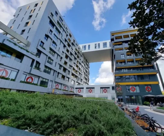 Tirane, shitet ambjent biznesi Kati 2, 275 m² 1.100.000 € (REZIDENCA SQUARE 21)