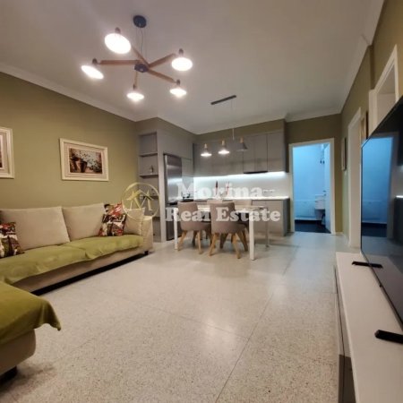 Tirane, jepet me qera apartament 2+1 Kati 1, 100 m² 800 € (Rruga e Dibres, Vila Gold)