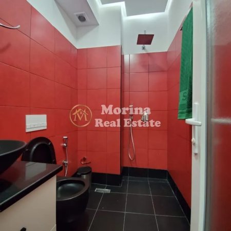 Tirane, jepet me qera apartament 2+1 Kati 1, 100 m² 800 € (Rruga e Dibres, Vila Gold)