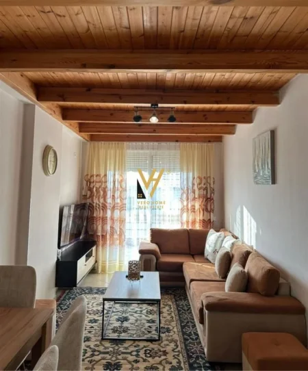 Tirane, jepet me qera apartament 2+1 Kati 6, 90 m² 500 € (FRESK)