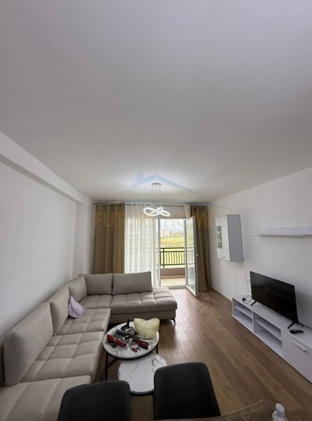 Tirane, jepet me qera apartament 2+1 Kati 4, 108 m² 600 € (Astir , Vila L)