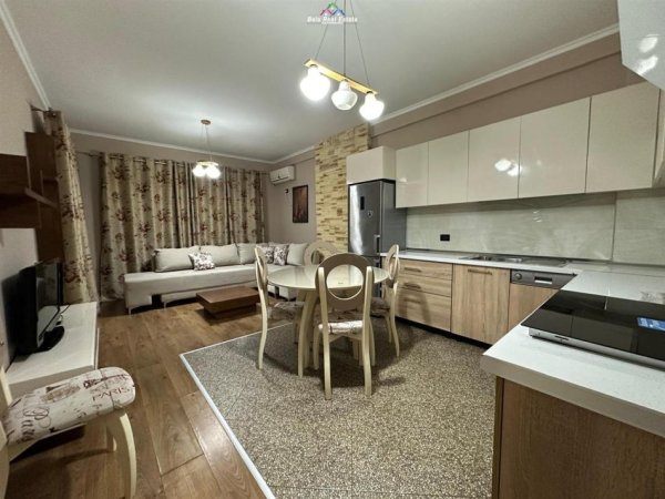 Tirane, shes apartament 2+1 Kati 4, 95 m² 143.000 € (loni ligori)