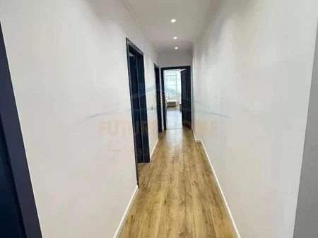Tirane, shitet apartament 2+1+Ballkon Kati 2, 89 m² 190.000 €
