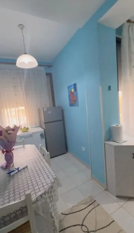 Tirane, jepet me qera apartament 3+1+Ballkon Kati 5, 120 m² 50.000 leke