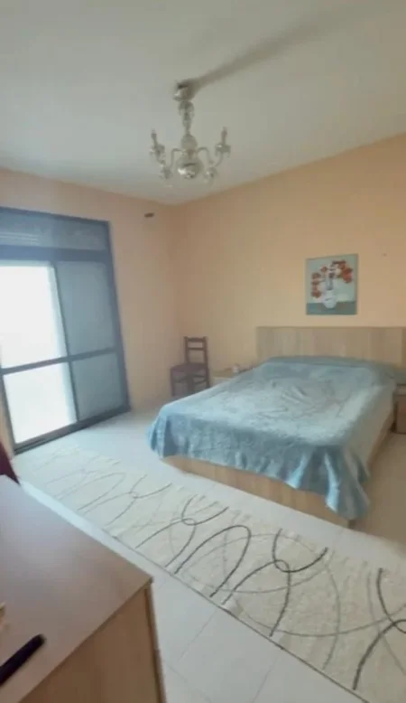 Tirane, jepet me qera apartament 3+1+Ballkon Kati 5, 120 m² 50.000 leke