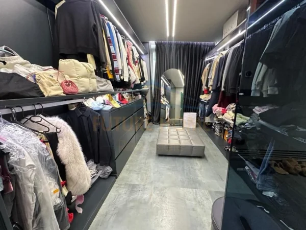 Tirane, shitet apartament+verande | Penthouse 3+1+Aneks+Ballkon Kati 6, 390 m² 850.000 € (LIQENI I THATE)