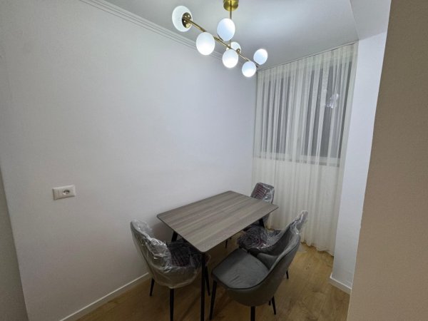 Tirane, shitet apartament 2+1 Kati 7, 95 m² 150.000 € 