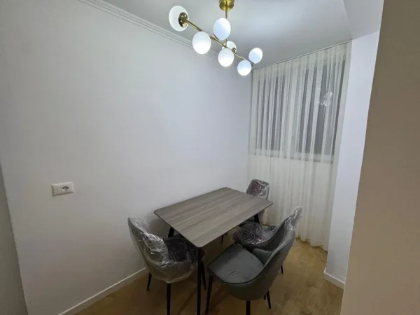 Tirane, shitet apartament 2+1 Kati 7, 95 m² 150.000 € 