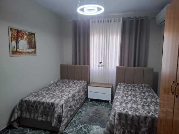 Tirane, jepet me qera apartament 2+1 Kati 1, 105 m² 600 € (MINE PEZA)