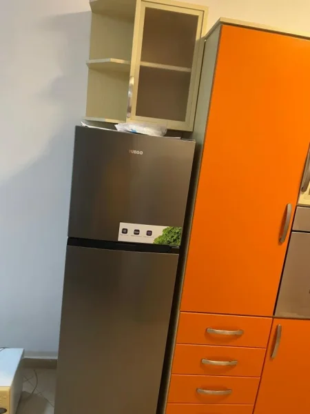 Tirane, jepet me qera apartament 2+1 Kati 1, 102 m² 600 € (pazari i ri)