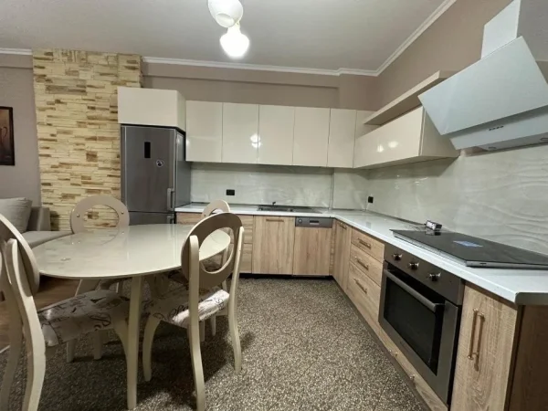 Tirane, shitet apartament 2+1 Kati 4, 94 m² 143.000 € (ASTIR)