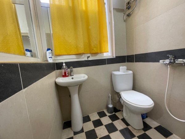 Tirane, jepet me qera garsonier 1+1 Kati 2, 50 m² 450 € (5 MAJI)