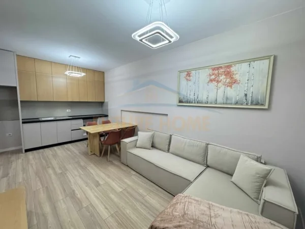 Shqiperi, shitet apartament 2+1 Kati 5, 71 m² 125.000 € 