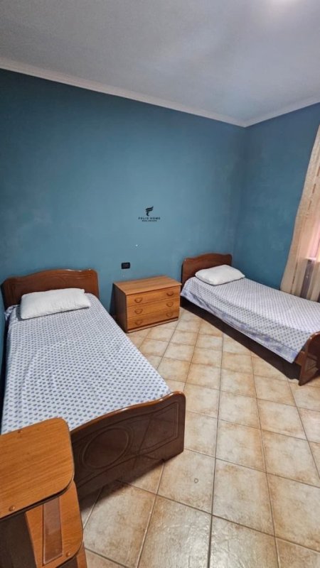 Tirane, jepet me qera apartament 2+1 Kati 4, 80 m² 55.000 € (QENDER)