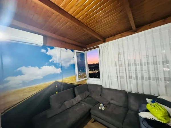 Tirane, jepet me qera apartament 2+1+Ballkon Kati 6, 90 m² 470 € (Laprake)