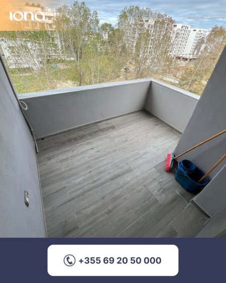 Mali Robit, shitet apartament 1+1 Kati 5, 65 m² 65.000 € 