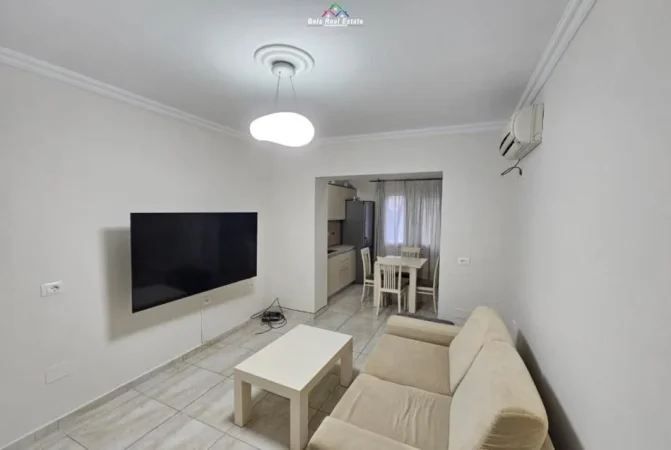 Tirane, jepet me qera apartament 2+1 Kati 2, 80 m² 600 € (Rruga E Elbasanit)