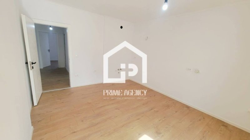 Tirane, shitet apartament 2+1+Ballkon Kati 4, 70 m² 138.000 € (don bosko)