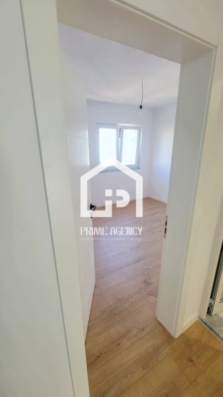 Tirane, shitet apartament 2+1+Ballkon Kati 4, 70 m² 138.000 € (don bosko)