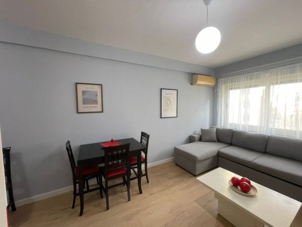 Tirane, jepet me qera apartament 1+1 Kati 3, 60 m² 550 € (Rruga Ndre Mjeda)