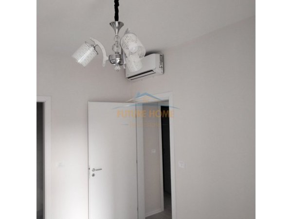 Tirane, jepet me qera apartament 2+1+Ballkon Kati 2, 93 m² 700 € (ZOGU I ZI)
