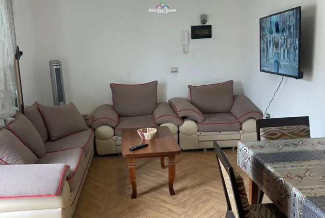 Tirane, jepet me qera Vile 2+1 Kati 2, 90 m² 450 € (prane kompleksit Fiori Di Bosco,)