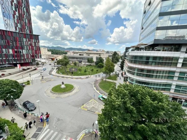 Tirane, jepet me qera ambjent biznesi Kati 4, 140 m² 2.500 € (Stadiumi Qemal Stafa)