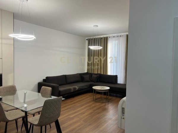 Tirane, jepet me qera apartament 2+1 Kati 4, 100 m² 1.000 € (RRUGA JORDAN MISJA)